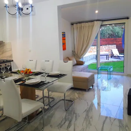 Salonikiou & Apartment