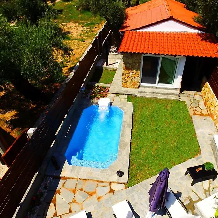 Apartment Salonikiou & *
