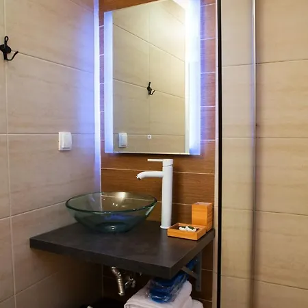 Apartman Salonikiou & Ájosz Nikólaosz