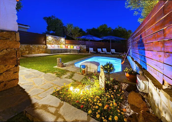 Salonikiou & Apartment