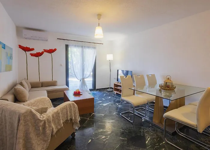 Salonikiou & Apartment *